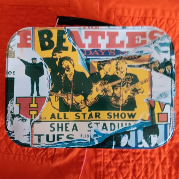 The Beatles Anthologt Tin - Picture 3 of 5
